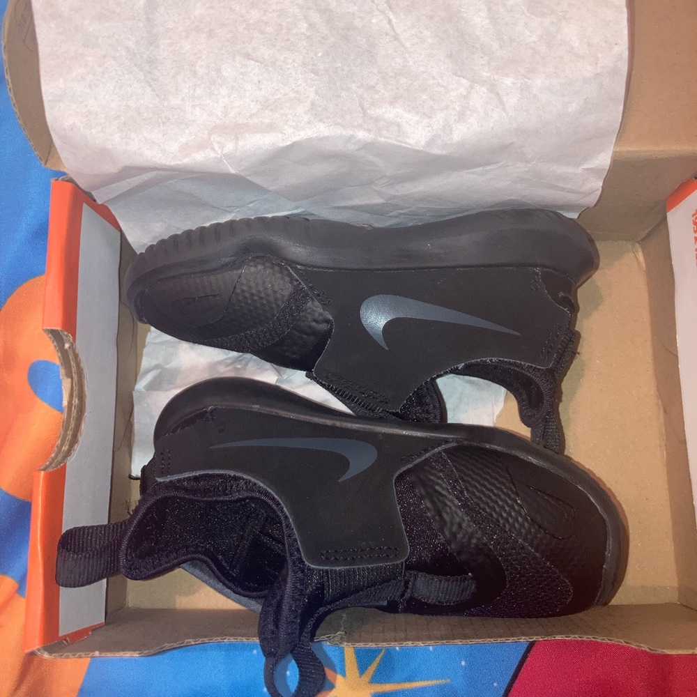 TODDLER 7c nike flex runner 📬SEND ANY OFFER 🖋